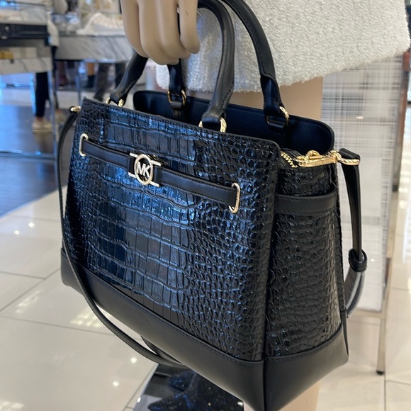 MICHAEL KORS Reed Lg Leather Belted Satchel Crossbody Handbag CZ Purse
Crocodile - Picture 2 of 16